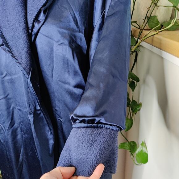 Vintage VS Blue Fleece Lined Satin Robe, XS/S - Picture 5 of 11